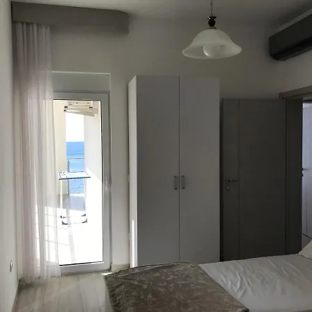 First Line Of The Sea 1 Apartment Dobra Voda Exterior photo