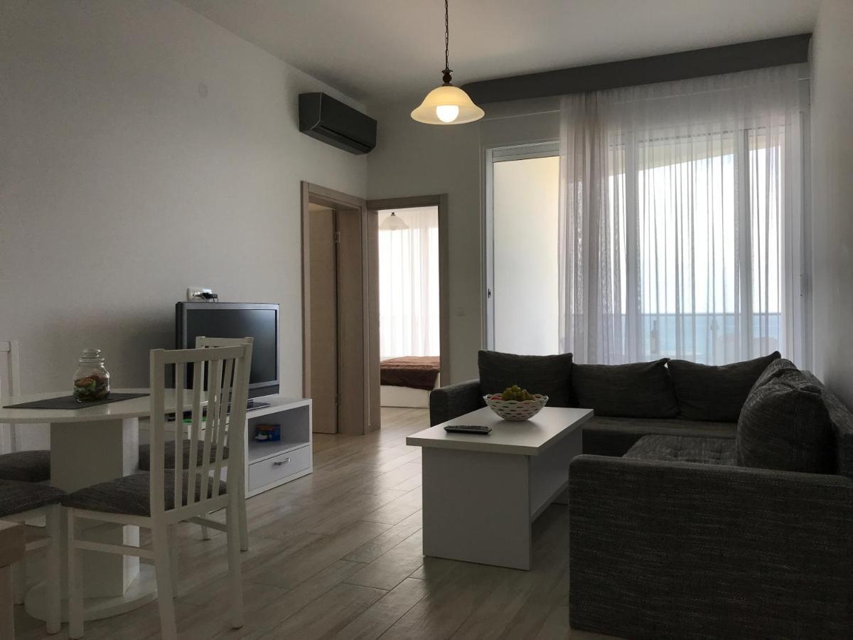 First Line Of The Sea 1 Apartment *