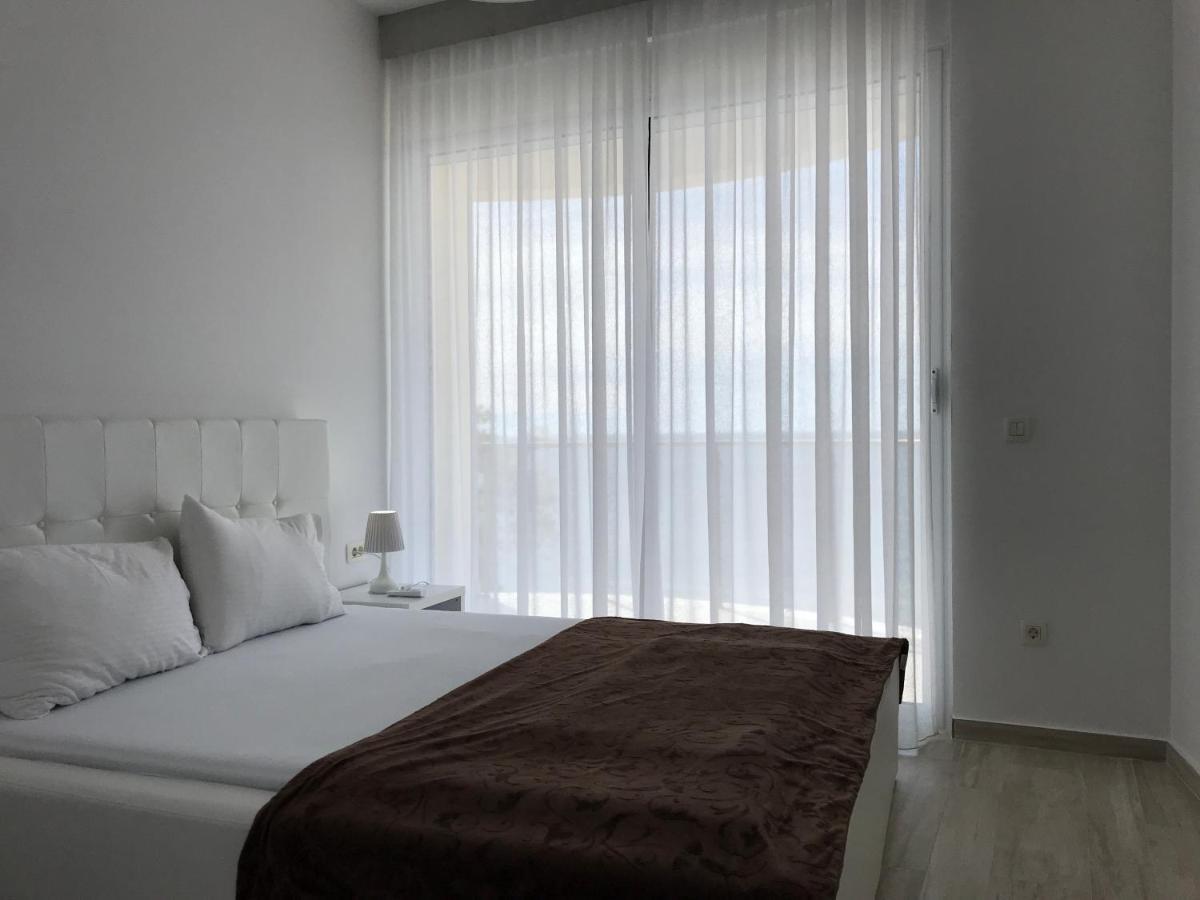 First Line Of The Sea 1 Apartment Dobra Voda